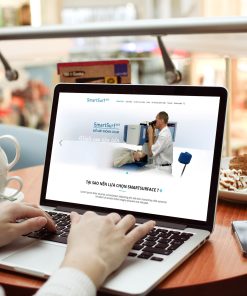 Layout Website SmartSurfACE- Công nghệ mổ mắt không chạm