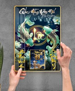 MẪU LỊCH CÁ LỘC & CHỮ THƯ PHÁP SIÊU ẤN TƯỢNG_LỊCH GỖ TRÁNG GƯƠNG 1 KHÁNH